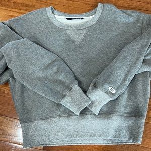 Abercrombie & Fitch gray sweatshirt